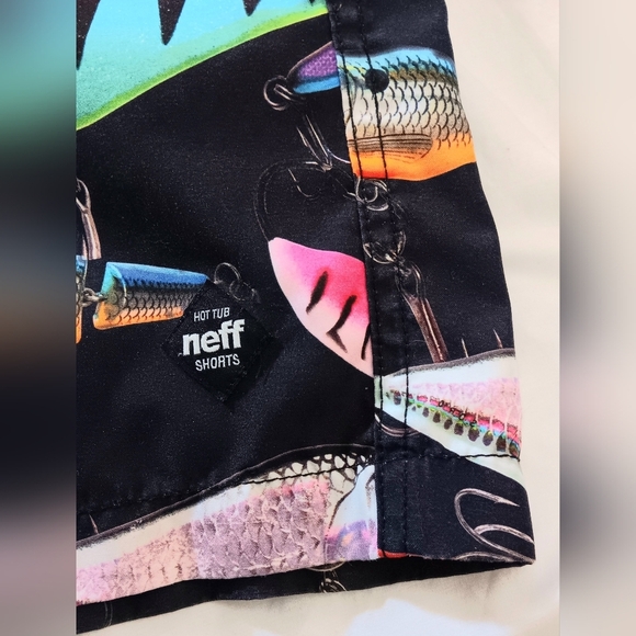 NEFF Fishing Lure Board Shorts Trunks w/ Skull Pocket S - Picture 2 of 10